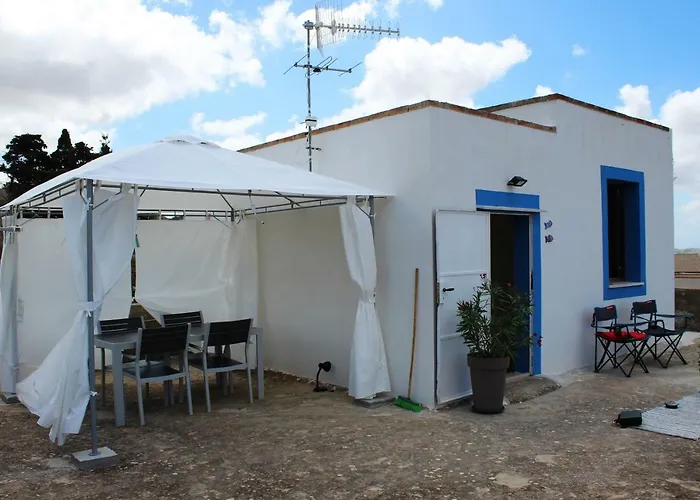 Il Mandorlo - *